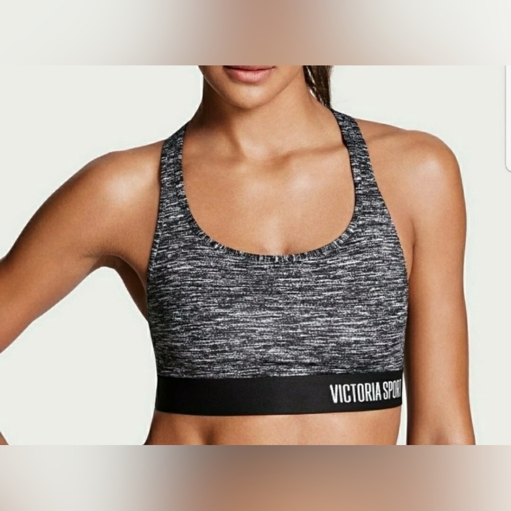 Victoria’s Secret The Player Racerback Sports Bra Size Small